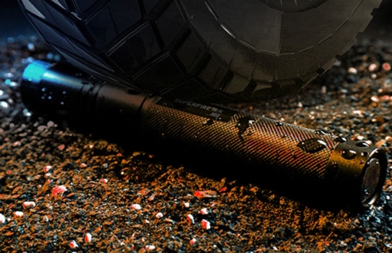 Superfire Flashlight Destructive Test